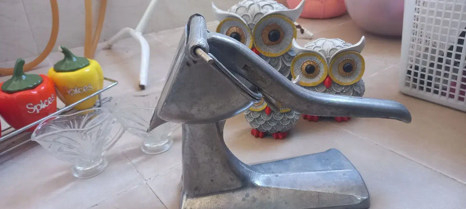 آب نارنج گیری و جا ادویه و مجسمه|آبمیوهگیر و آبمرکباتگیر|گرگان, |دیوار