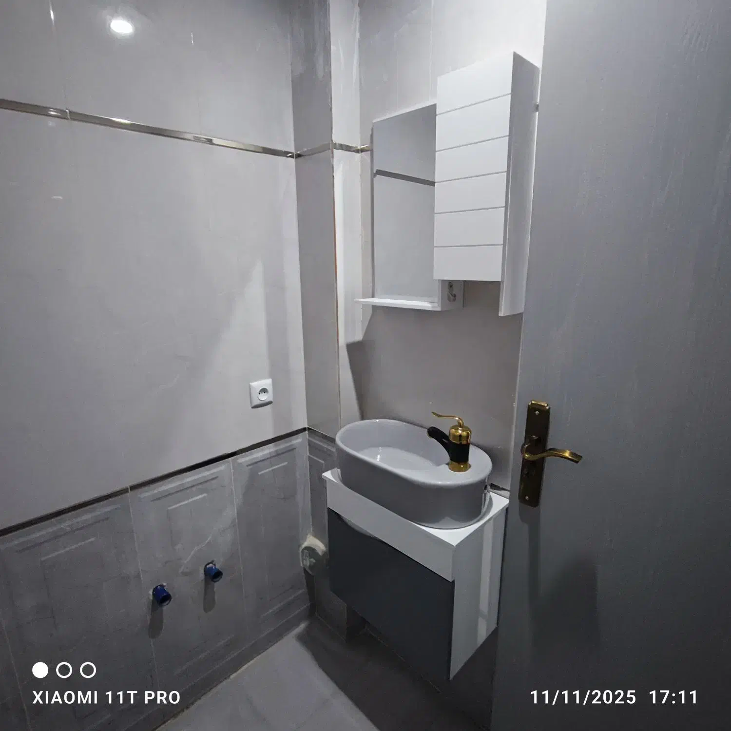 روشویی|لوازم سرویس بهداشتی|رباط‌کریم, رباط‌کریم|دیوار