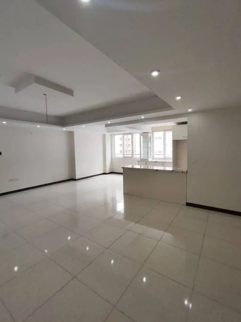 اجاره واحد۱۳۰متری۳خواب خوشنقشه نورگیر کوهک