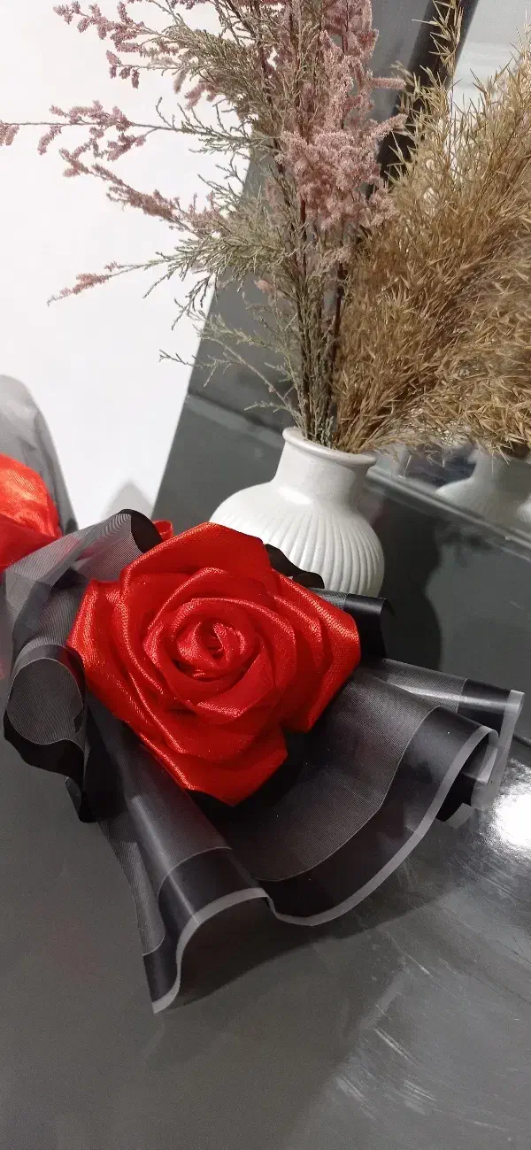 گل رز ربانی کادویی وـ|گل مصنوعی|گلبهار, شهر جدید گلبهار|دیوار