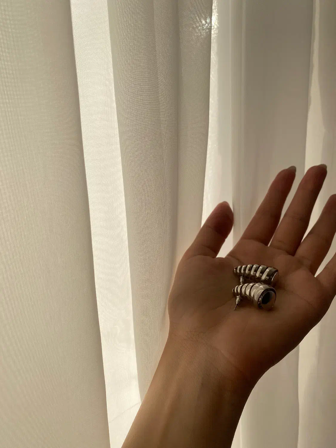 انگشتر گوشواره|بدلیجات|سبزوار, قصبه شرقی|دیوار