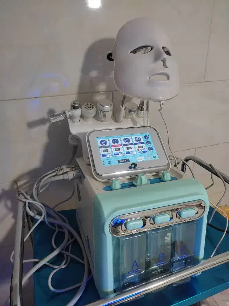 دستگاه هیدرافیشیال،پاکسازی پوست|آرایشگاه و سالن‌های زیبایی|آبگرم, |دیوار