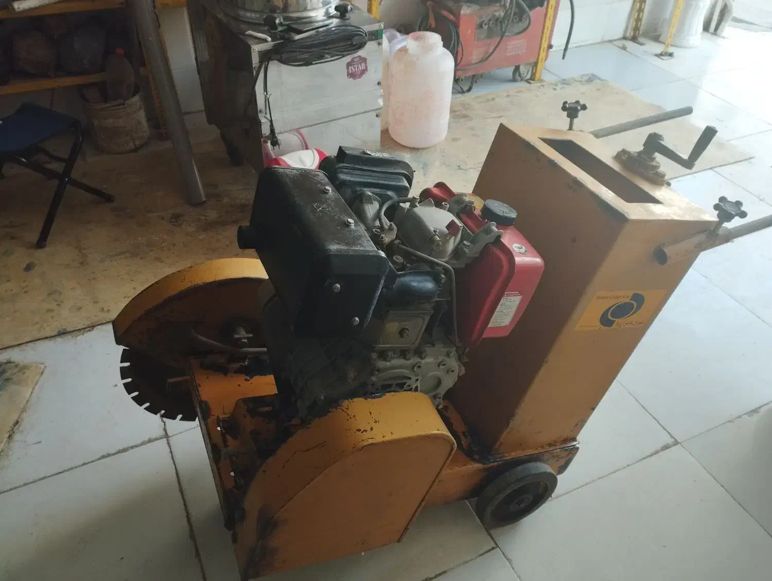 برش آسفالت و بتن سنگ فرش|خدمات پیشه و مهارت|قم, زند آباد|دیوار