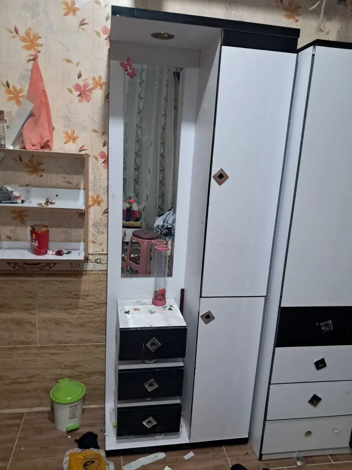 کمد و جاکفشی و میز تلوزیون|جاکفشی، کمد، دراور|گلستان (تهران), |دیوار