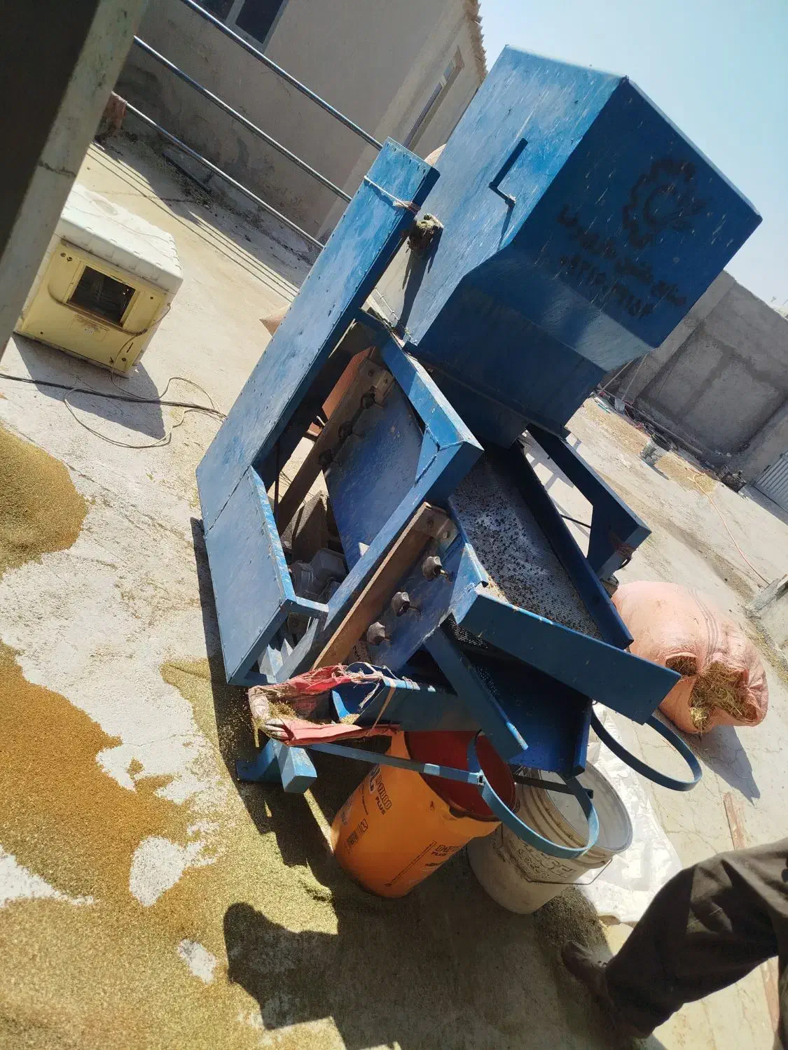 دستگاه بوجاری گندم جو ذرت لوبیا نخود عدس خاکشیر|ماشین‌آلات صنعتی|ارسنجان, |دیوار