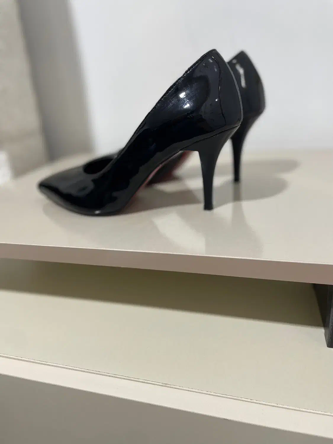 کفش مجلسی|کیف، کفش، کمربند|خرمآباد, |دیوار