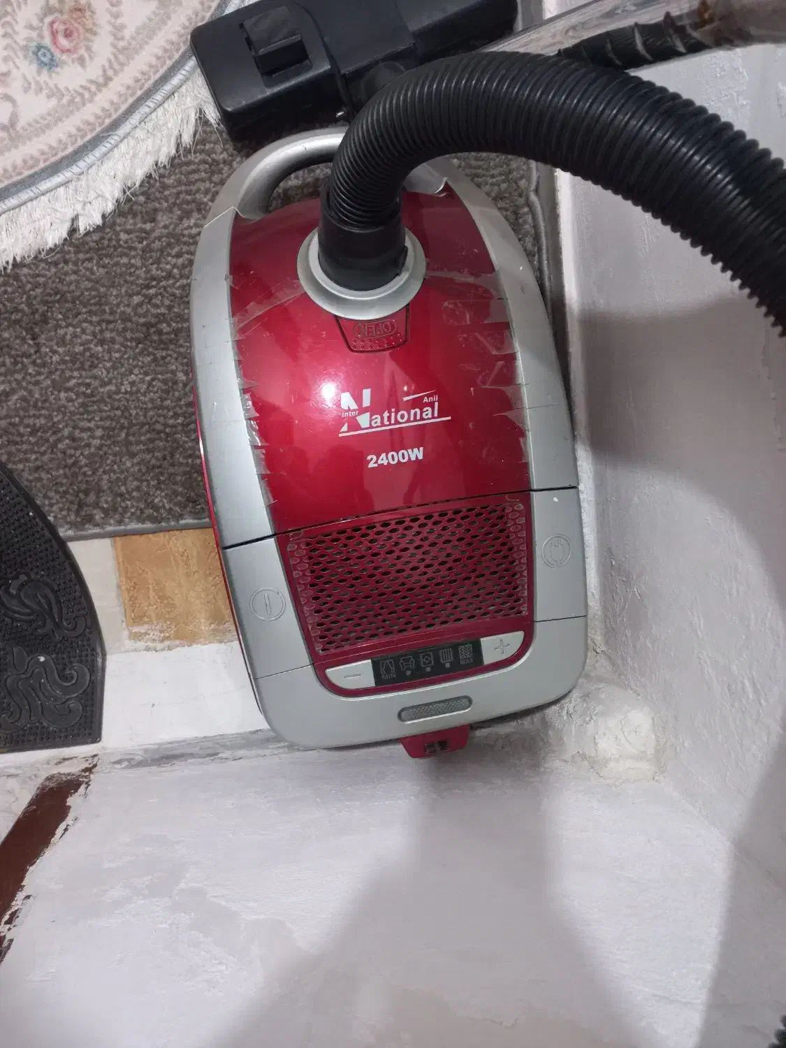 جارو برقی کاملا سالم کار میکند مارک ناسونیان|جاروبرقی، جارو شارژی، بخارشو|خرمشهر, |دیوار