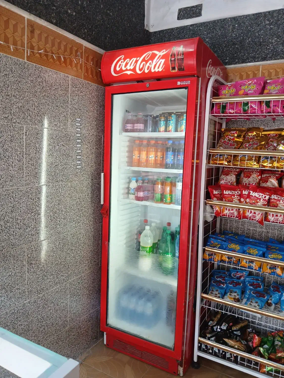 فوری واگذاری مغازه با اجناس 50 ملیون فوری|اجارهٔ مغازه و غرفه|قم, شهرک فاطمیه|دیوار