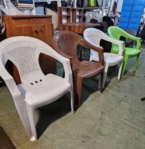 صندلی پلاستیکی مدارس مساجد قیمت مناسب/ کرج گلشهر|صندلی و نیمکت|کرج, گلشهر|دیوار