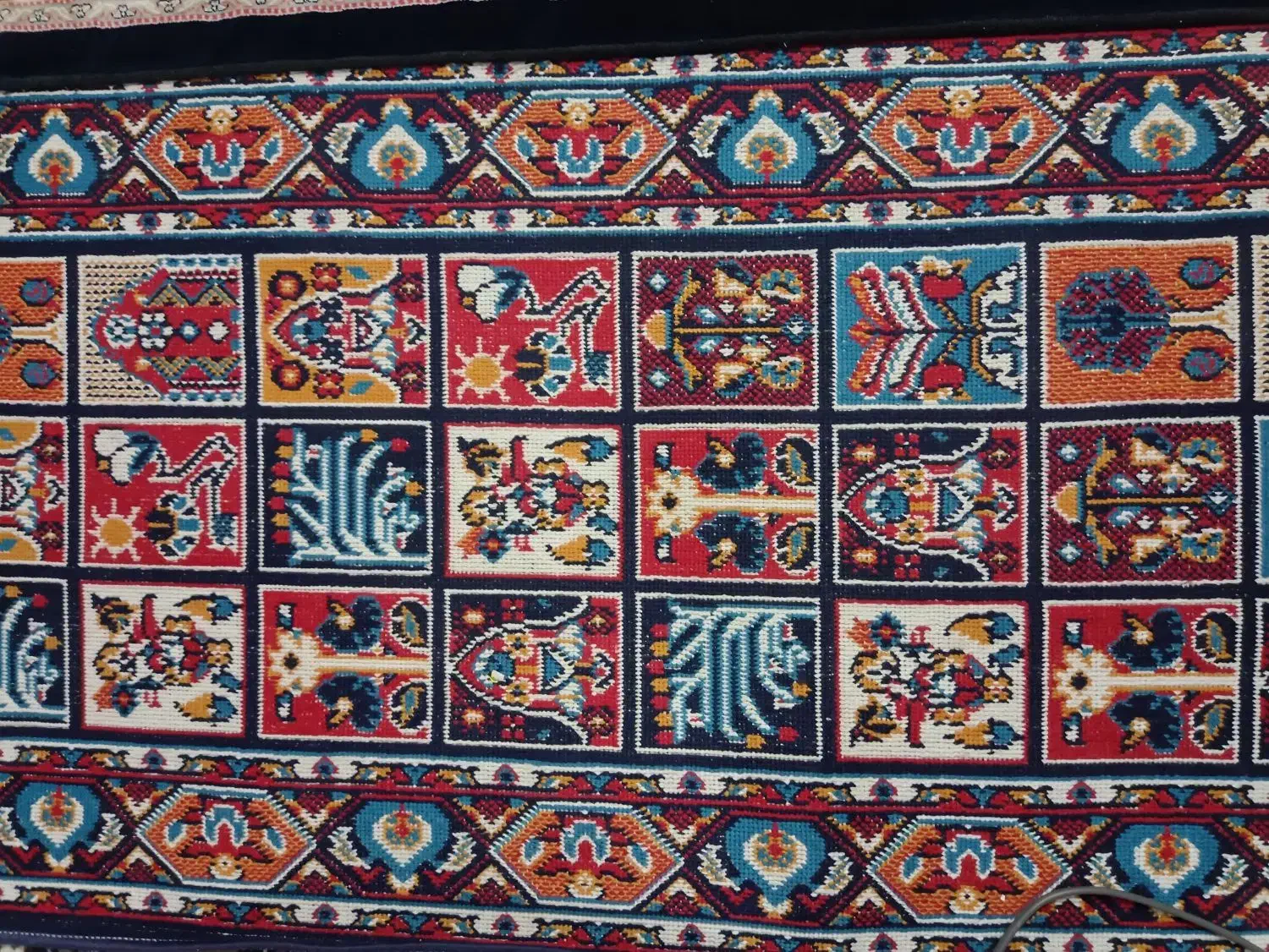 کناره|فرش|بیرجند, |دیوار