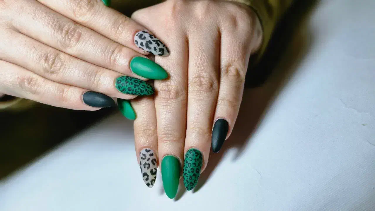 مدل کاشت. ناخن برای تکمیل آلبوم|خدمات آرایشگری و زیبایی|تهران, جوادیه تهرانپارس|دیوار