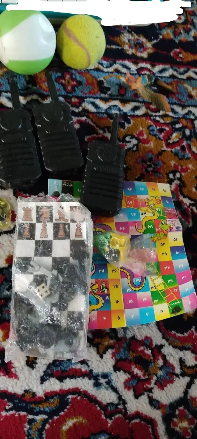 چند عدد اسباب بازی و خط کش و دو‌عدد بازی سرگرمی|اسباب‌‌بازی|تبریز, |دیوار