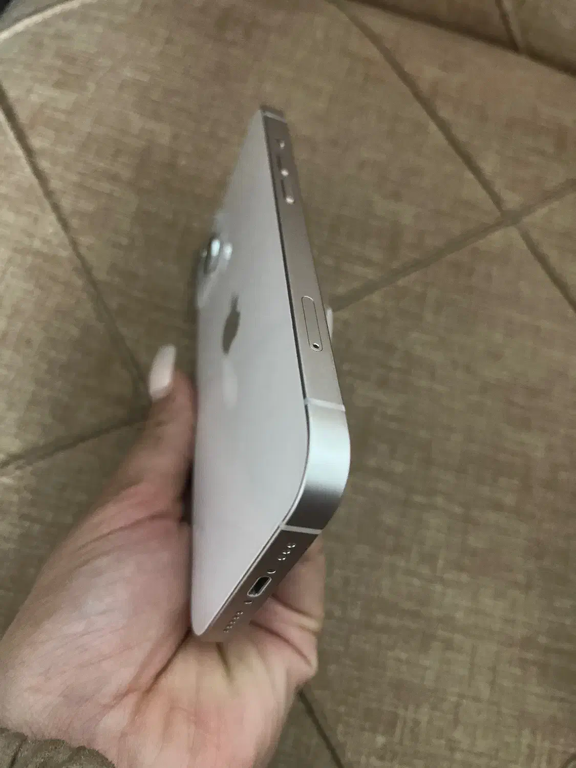 I13|موبایل|تهران, علم و صنعت|دیوار