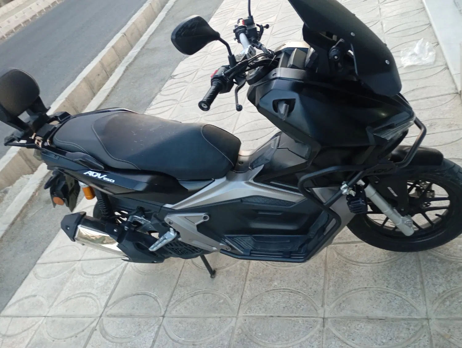 agv 150|موتورسیکلت|اندیشه, اندیشه فاز ۳|دیوار