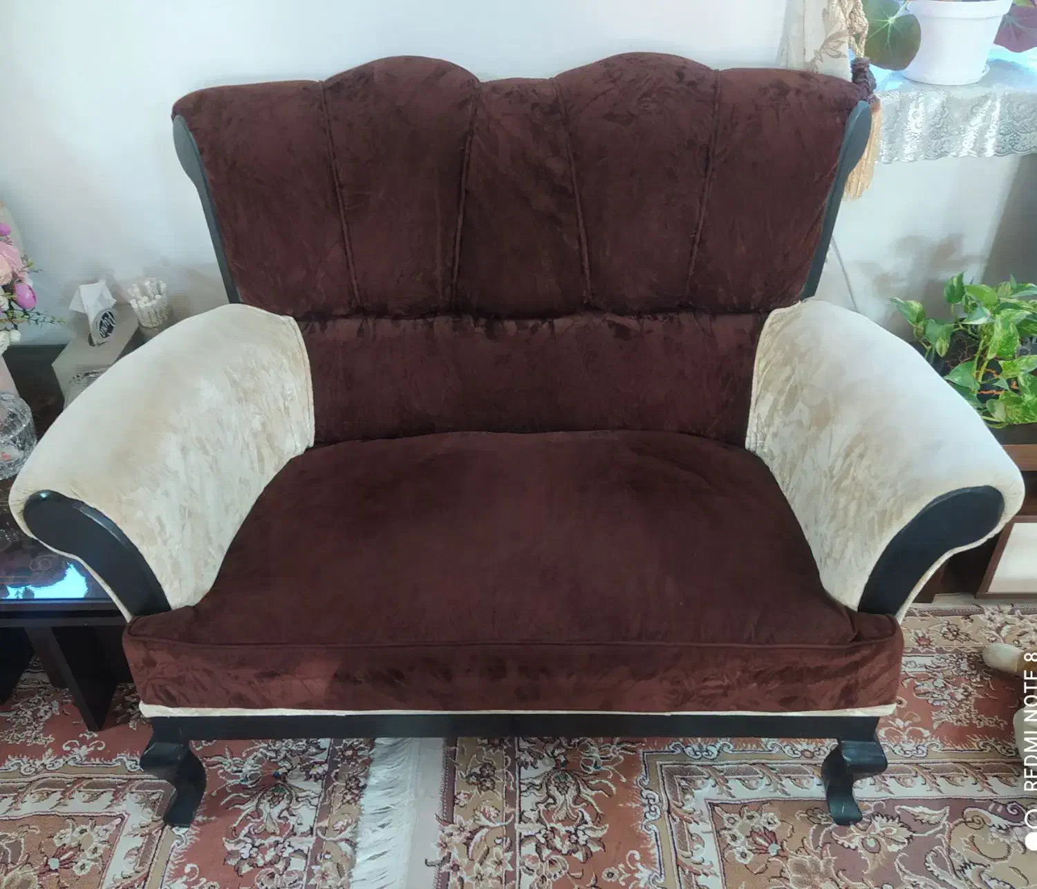 مبل هفت نفره شیک و خوش نشین|مبلمان خانگی و میز عسلی|رودسر, |دیوار