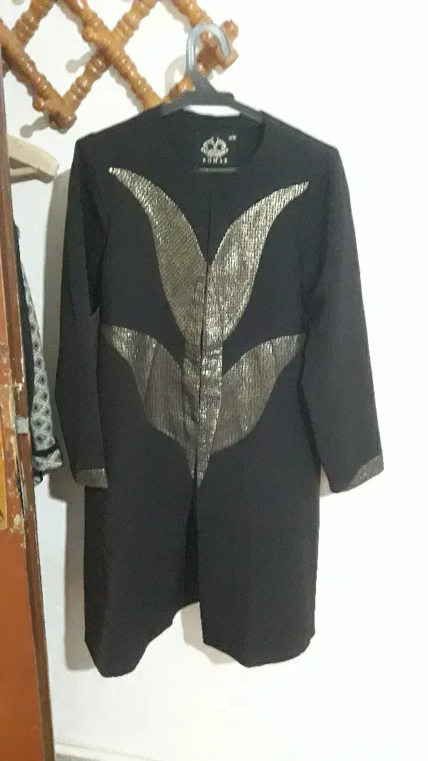 مانتو در حده نونو فقط ۲۰۰تومان سایز ۴۲ نونو هست|لباس|مراغه, |دیوار