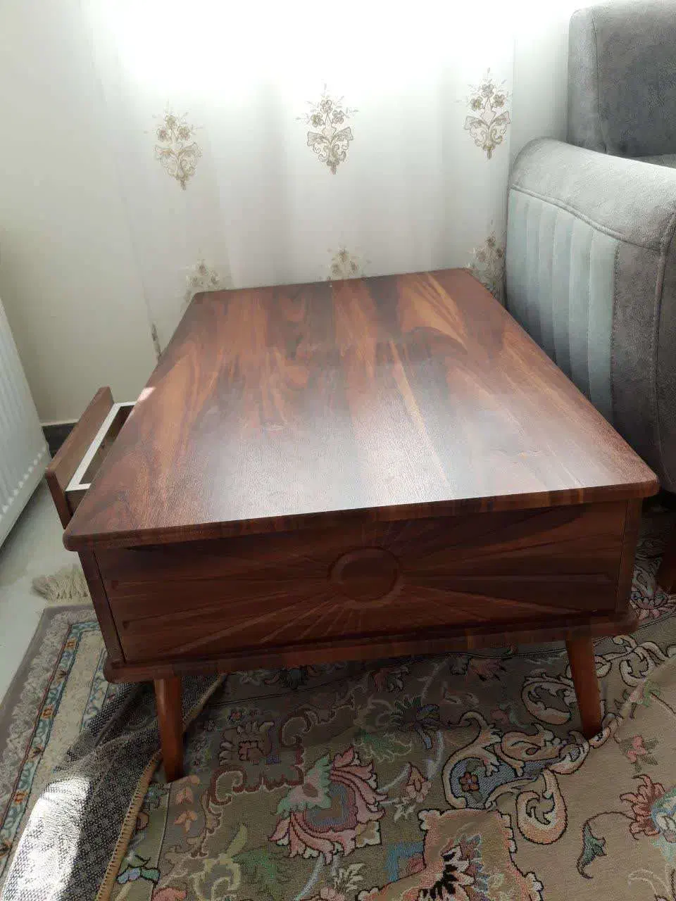 مبل راحتی ۷ نفره بهمراه میز عسلی|مبلمان خانگی و میز عسلی|پردیس, فاز ۴|دیوار