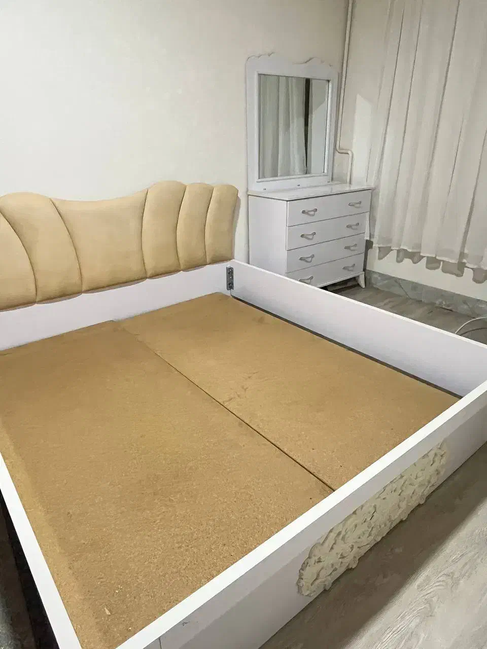 سرویس خواب در حد آک|تخت و سرویس خواب|مهاباد (آذربایجان غربی), |دیوار