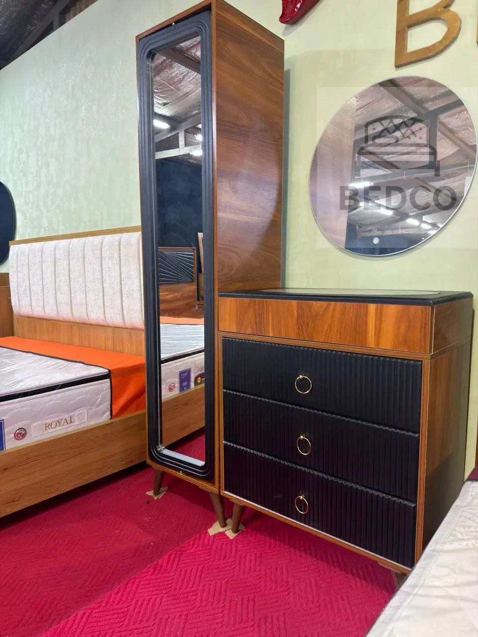 سرویس خواب اراتمیس تمام mdf شرکت پویا|تخت و سرویس خواب|تهران, شهرک ولیعصر جنوبی|دیوار