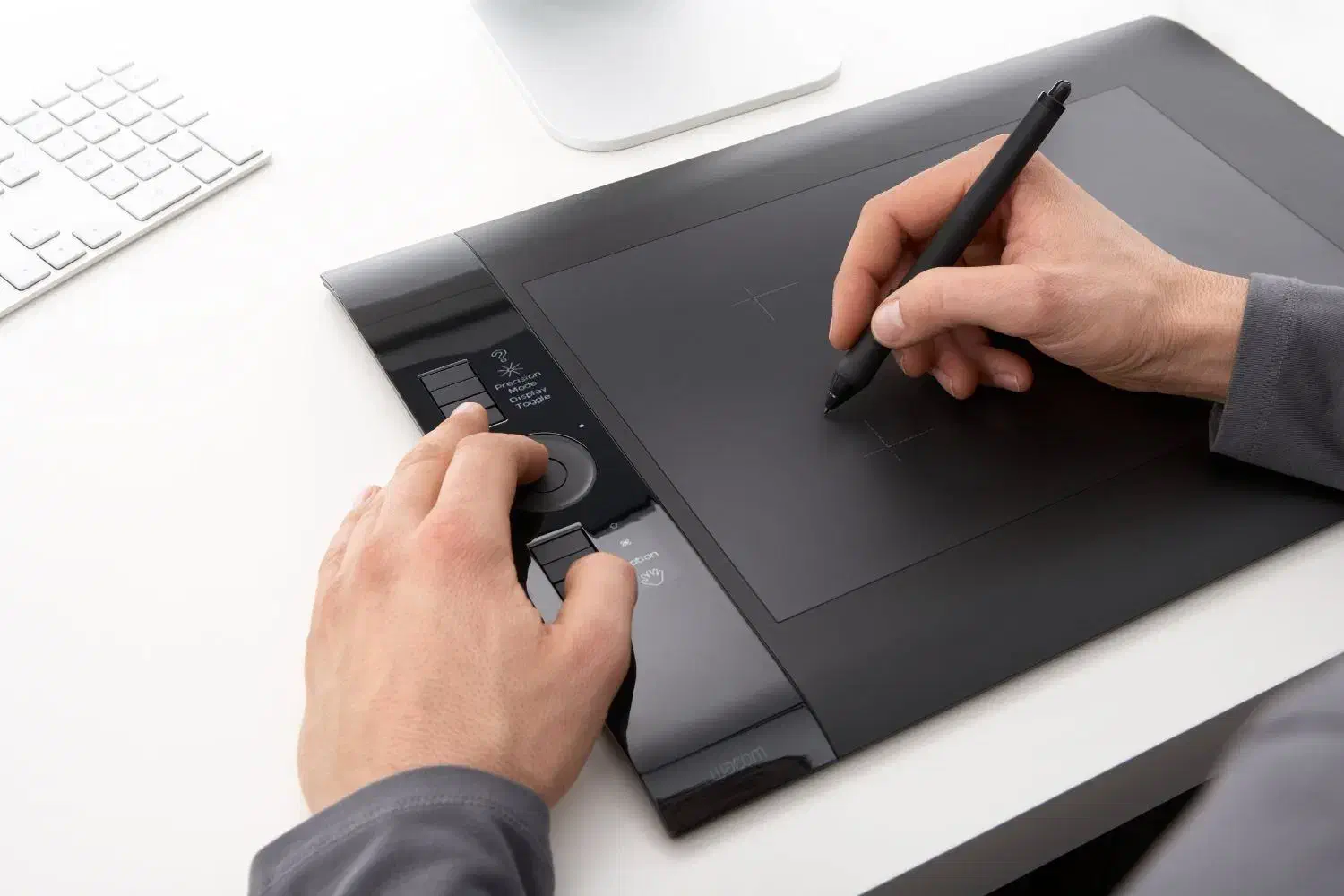 قلم نوری حرفه ای وکام Wacom Intuos PTK-540 wl|قطعات و لوازم جانبی رایانه|تهران, زیبادشت|دیوار