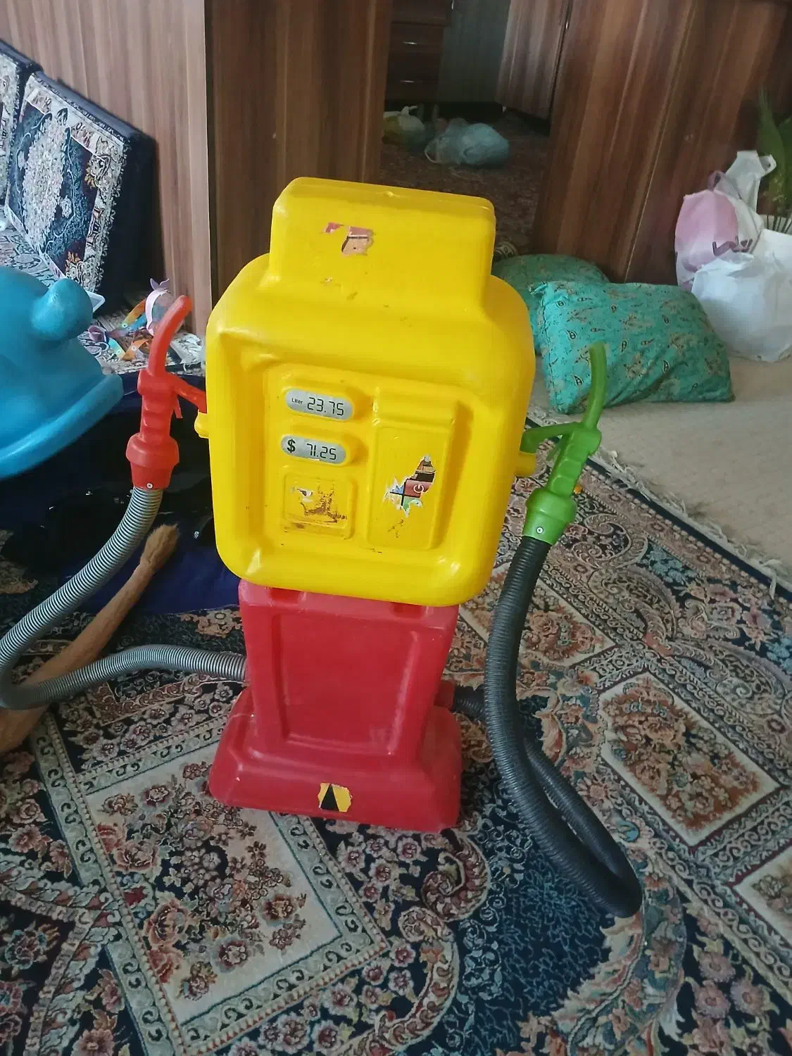 پمپ بنزین و وسایل بازی|اسباب‌‌بازی|سبزوار, مدرس|دیوار