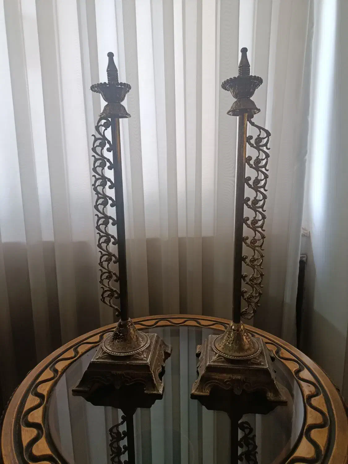 گلدان برنجی|کلکسیون اشیاء عتیقه|مشهد, شهید فرامرز عباسی|دیوار