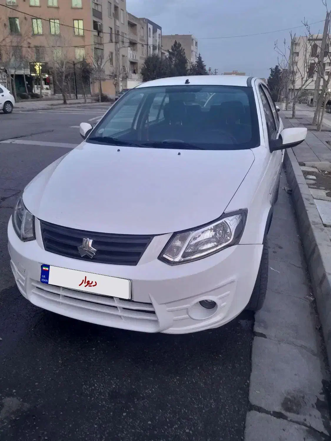 ساینا مدل۹۸|خودرو سواری و وانت|فردیس, شهرک ۱۱۰|دیوار