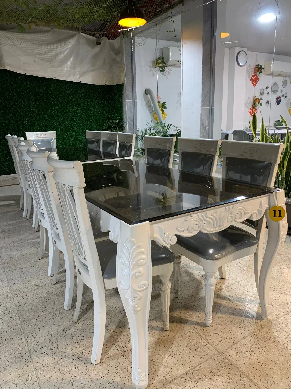 میز و صندلی رستورانی به صورت کلی|کافی‌شاپ و رستوران|رشت, پل تالشان|دیوار