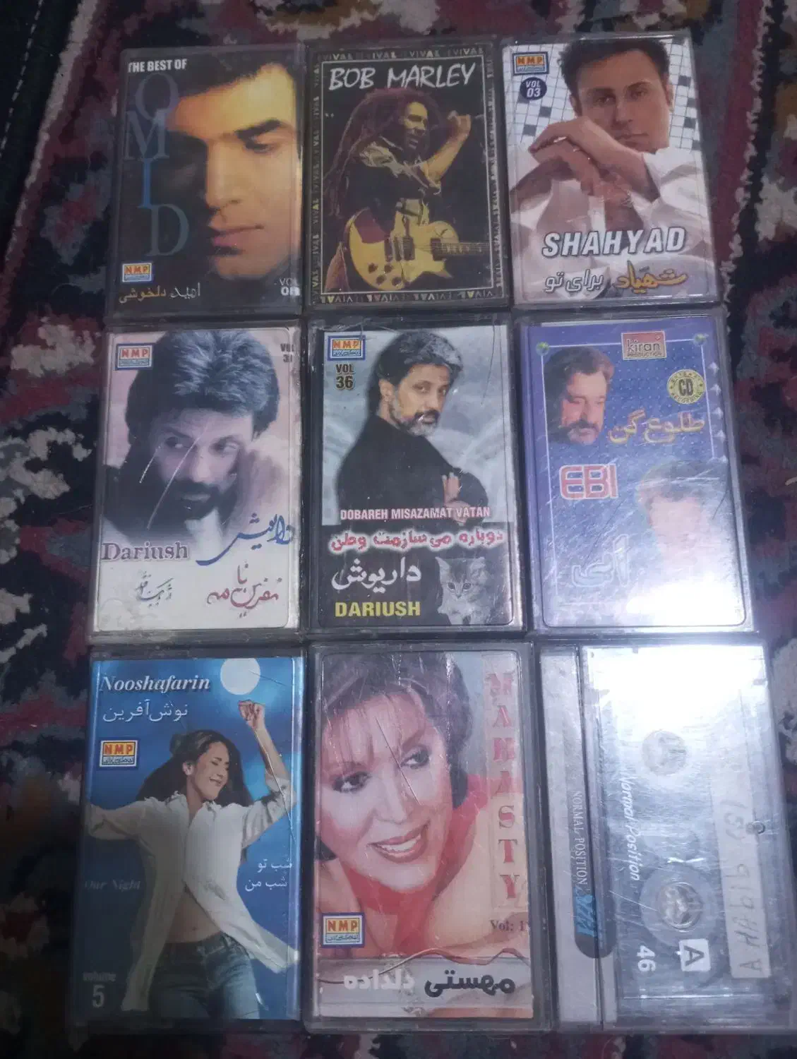 ۱۲ عدد نوار کاست اصلی از بهترین خواننده ها|کلکسیون اشیاء عتیقه|بندرعباس, |دیوار