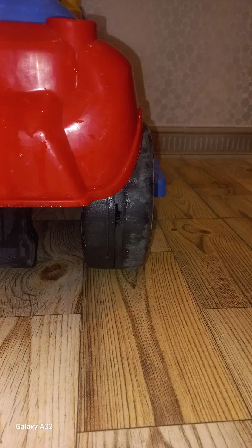 ماشین|اسباب‌بازی بچه|نسیم‌شهر, |دیوار