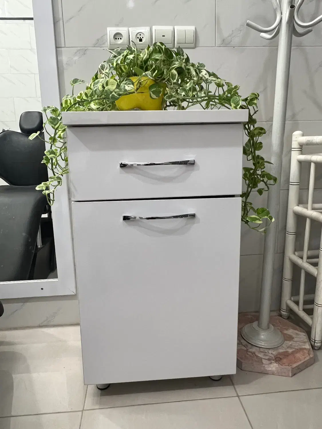 نجهیزات لوکس آرایشگاه|آرایشگاه و سالنهای زیبایی|بجنورد, |دیوار