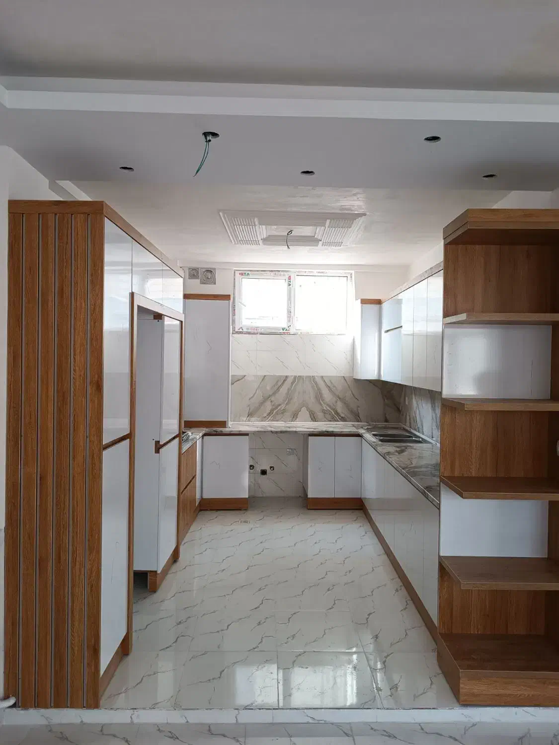 طراحی و اجرای کابینت و کمد دیواری لوکس|خدمات پیشه و مهارت|مراغه, |دیوار