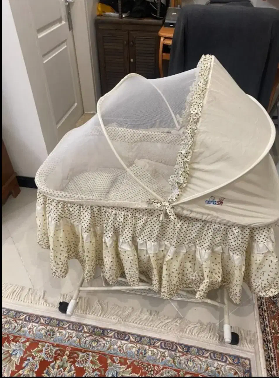 گهواره کنار مادر|تخت و صندلی بچه|اصفهان, بهارستان|دیوار