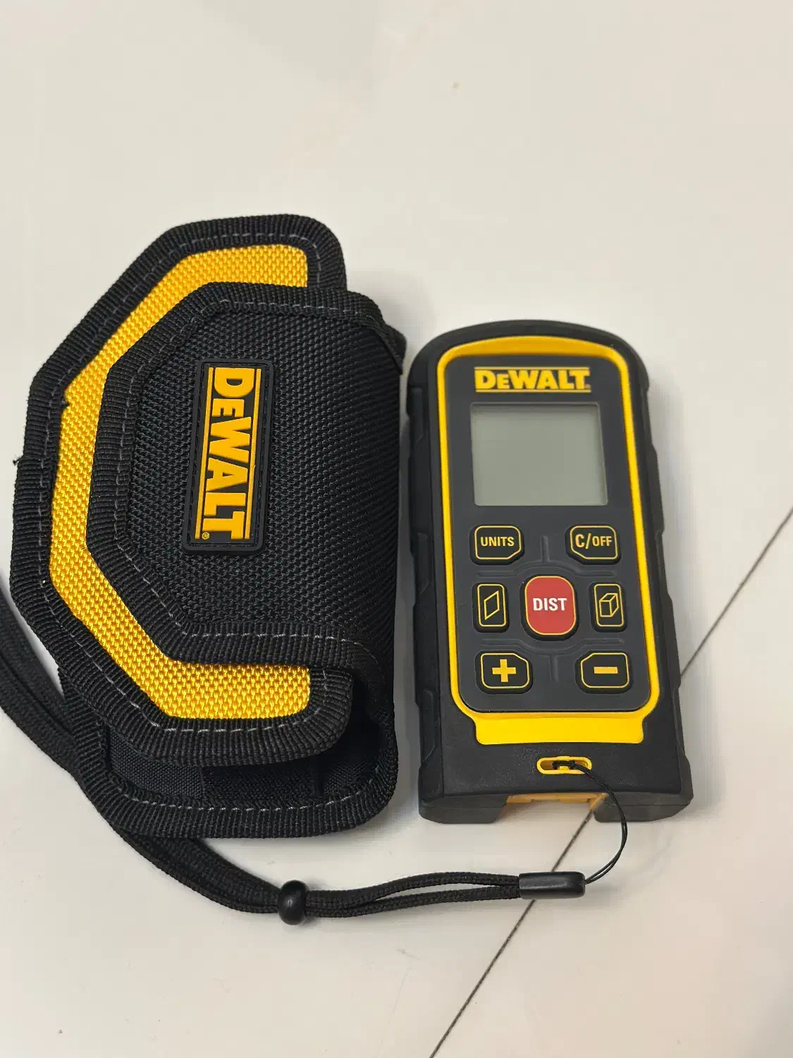 متر لیزری دیوالت اورجینال|ابزارآلات|تهران, ستارخان|دیوار