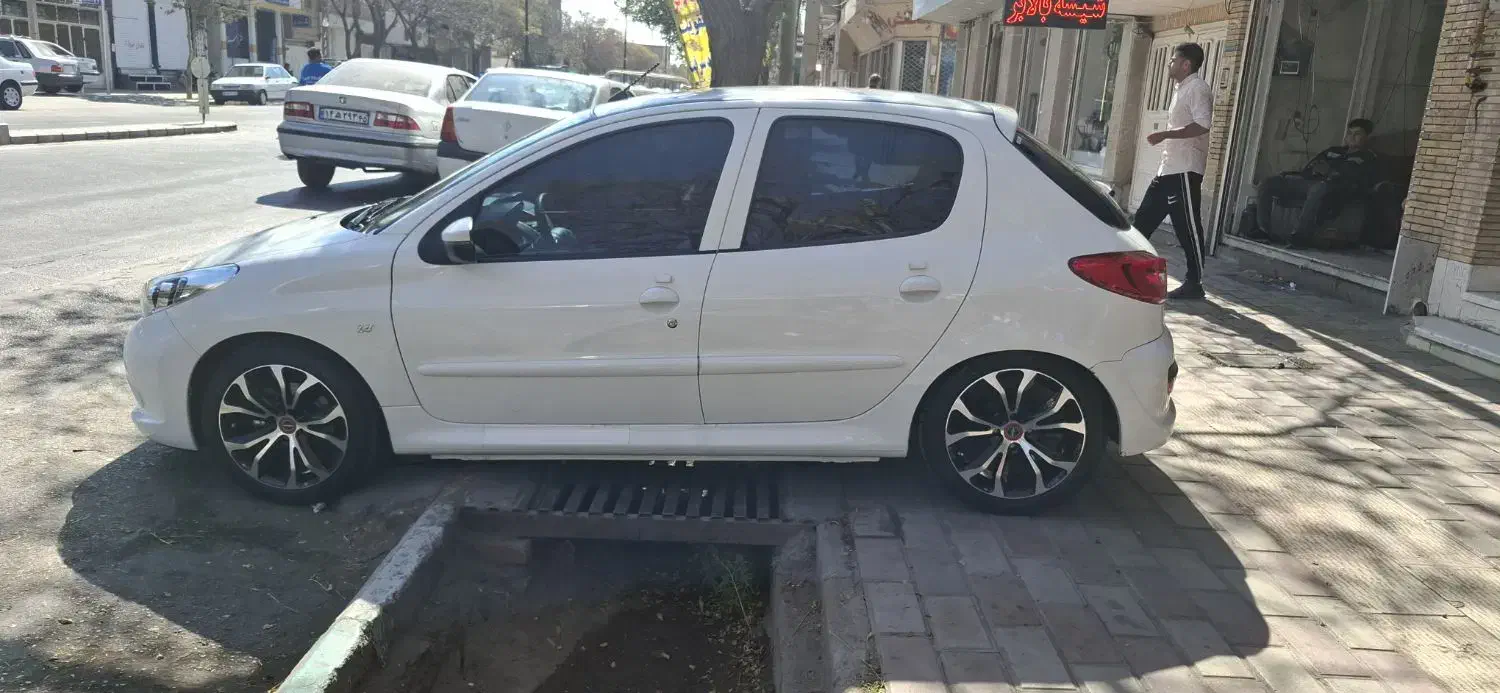 207|خودرو سواری و وانت|کرمان, |دیوار