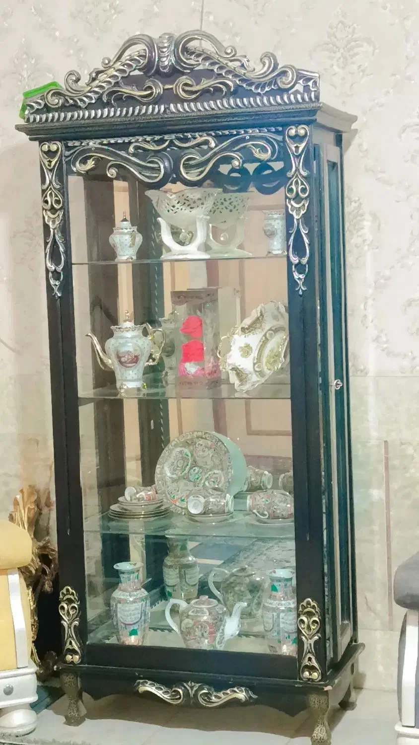 بوفه مشکی طلایی|بوفه، ویترین، کنسول|زاهدان, |دیوار