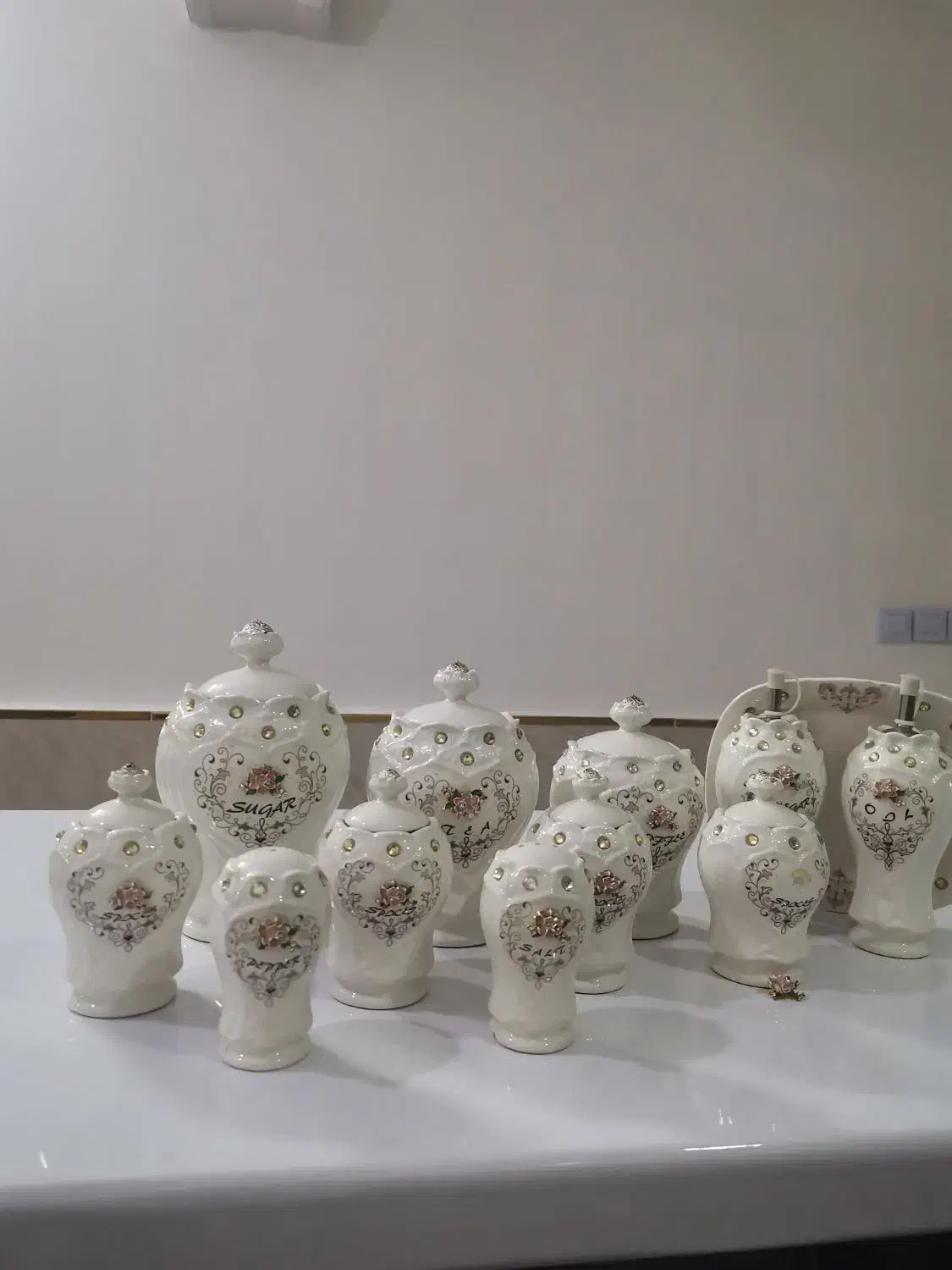 آشپز خانه|ظروف سرو و پذیرایی|رضویه, |دیوار