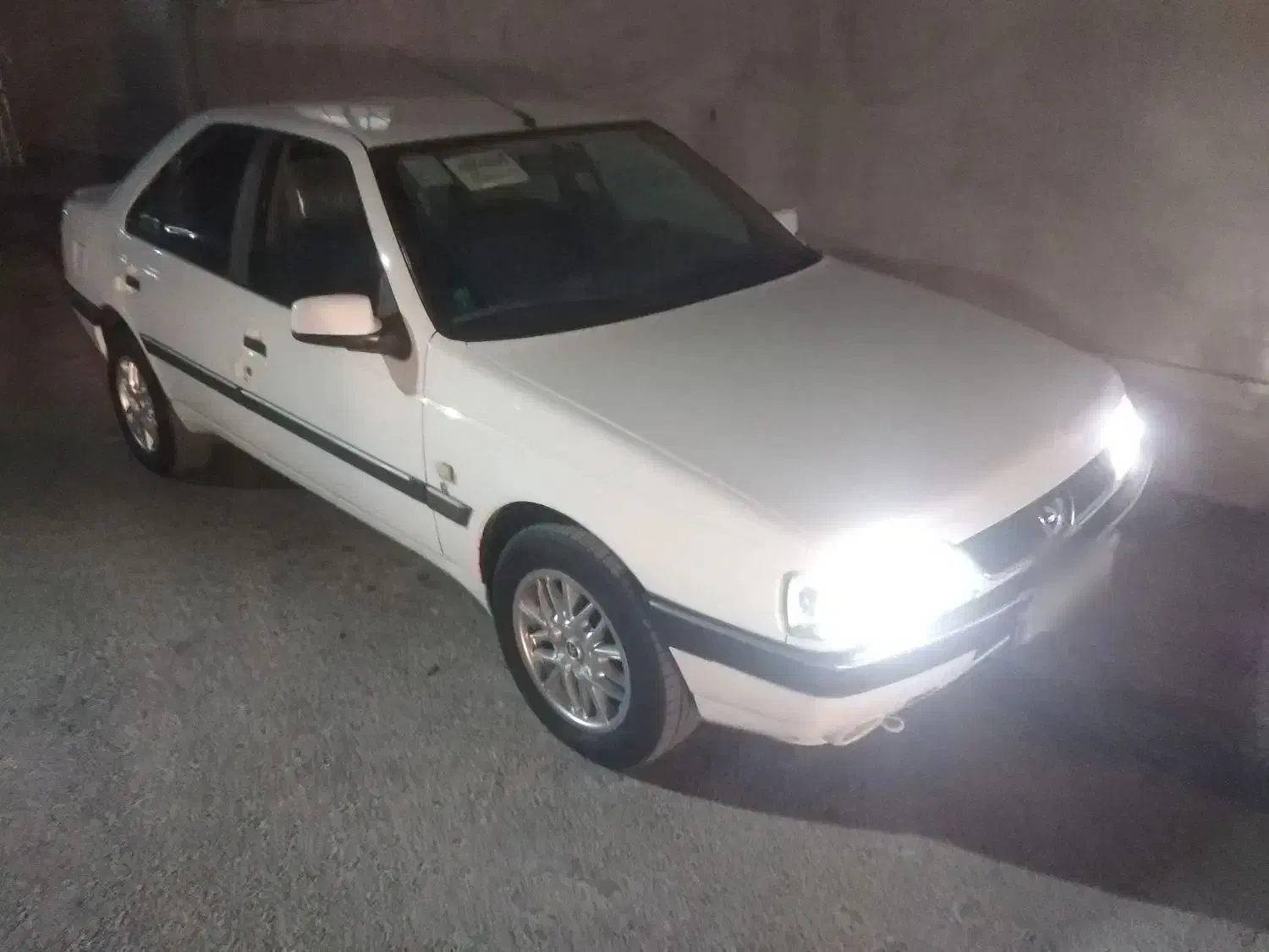 405تیوفایو|خودرو سواری و وانت|کازرون, |دیوار