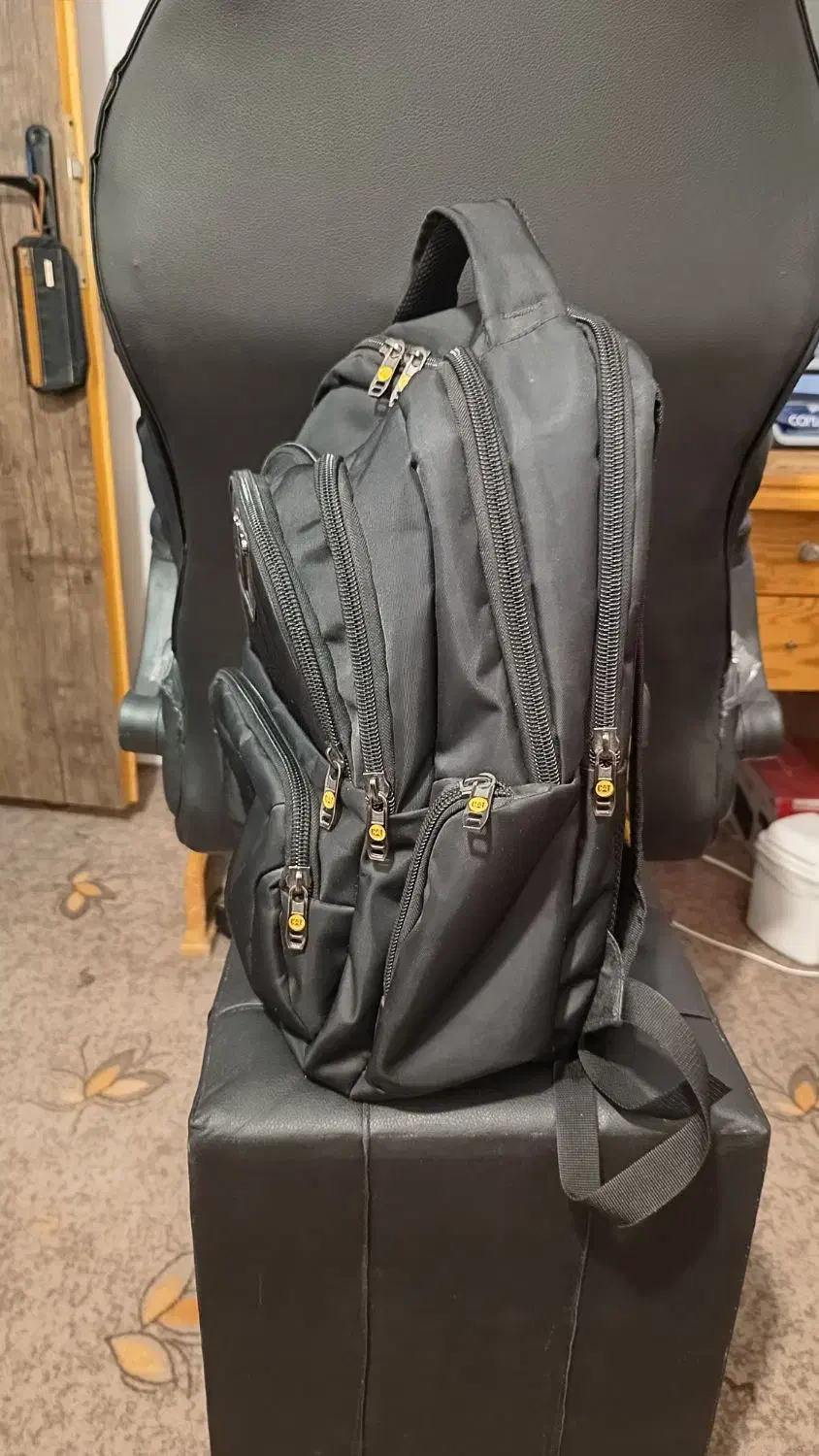 کوله‌پشتی کاترپیلار|کیف، کفش، کمربند|ارومیه, |دیوار