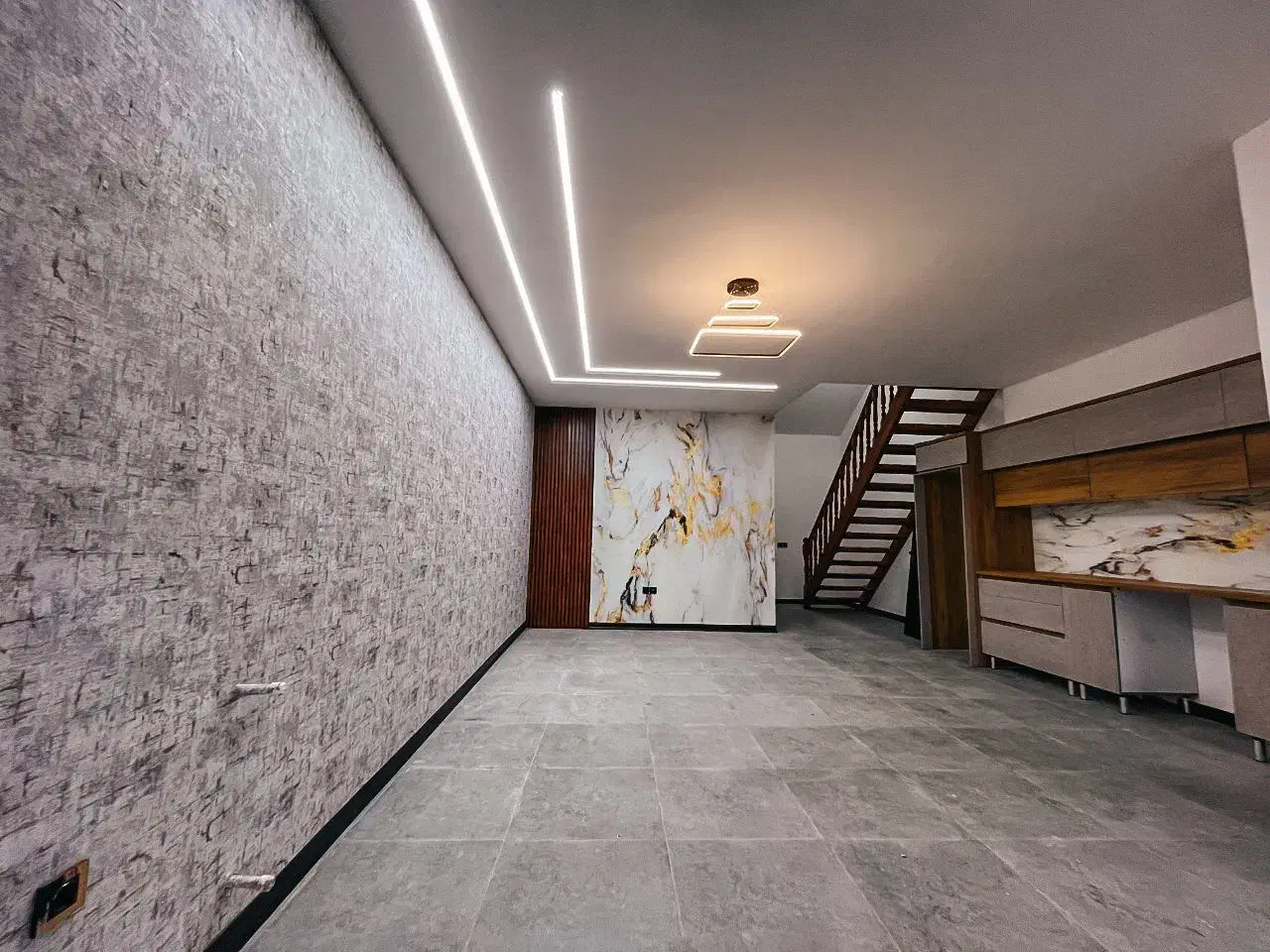 ویلا دوبلکس نما مدرن/خونهای خاص وسط طبیعت شمال|فروش خانه و ویلا|نور, |دیوار