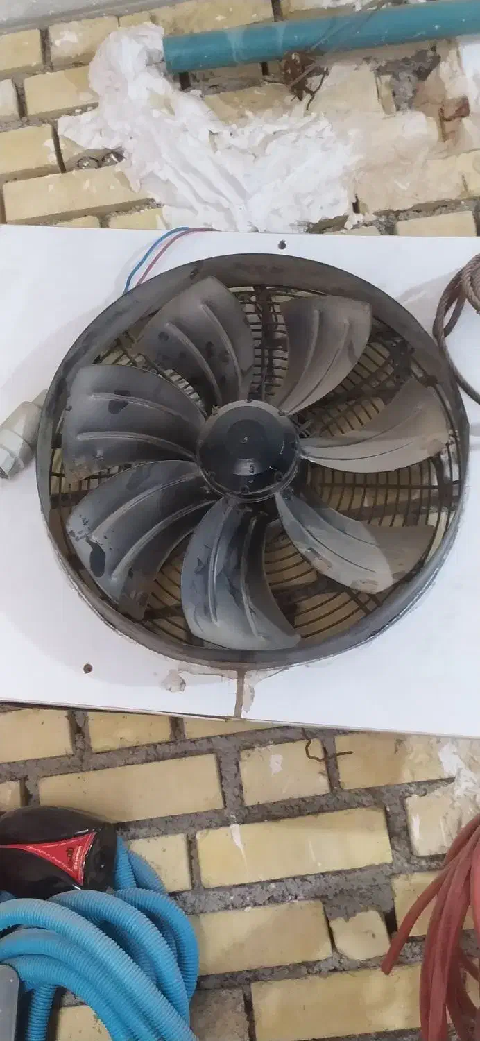 فن حلزونی و فن دمنده|پنکه و تصفیه‌کنندهٔ هوا|امیدیه, |دیوار