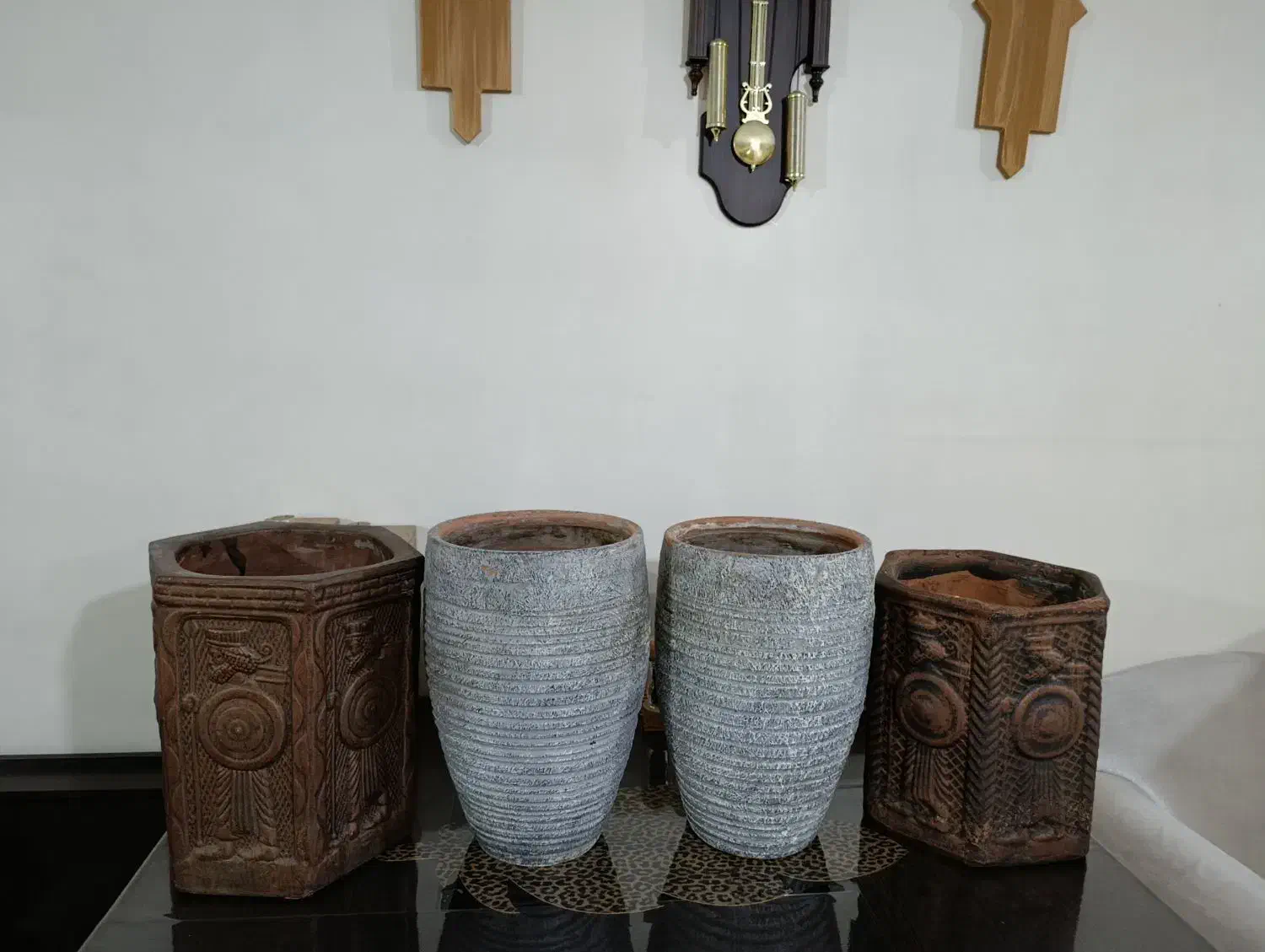 ۱۶ عدد گلدان بزرگ و متوسط|صنایع دستی و سایر لوازم تزئینی|تهران, هفده شهریور|دیوار