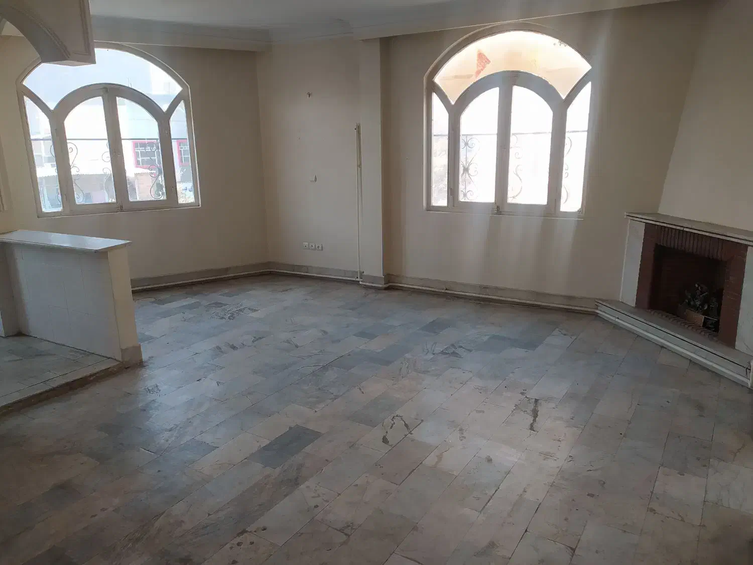 ۷۲ متر ۲ خواب موقعیت اداری بر اصلی سراج تابلو خور|اجارهٔ دفتر کار، اتاق اداری، مطب|تهران, علم و صنعت|دیوار