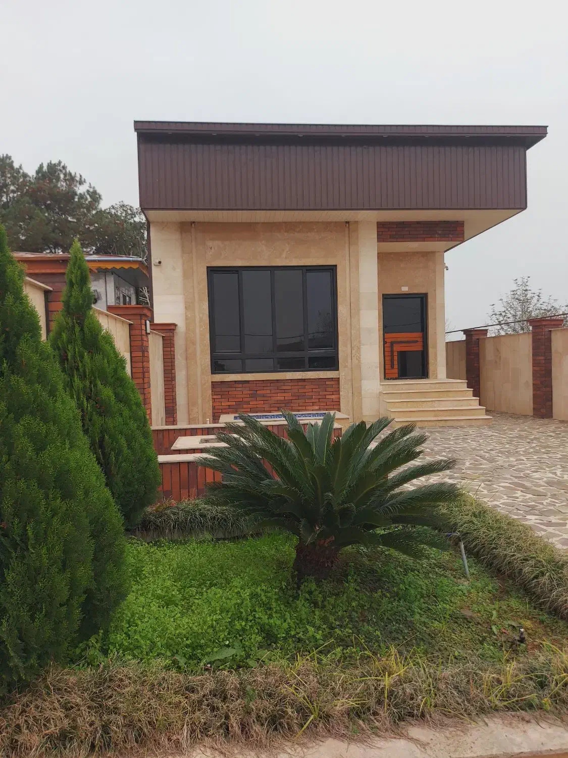 ویلایی نوساز ۳۷۰ متری سنددار در صومعهسرا|فروش خانه و ویلا|صومعهسرا, |دیوار