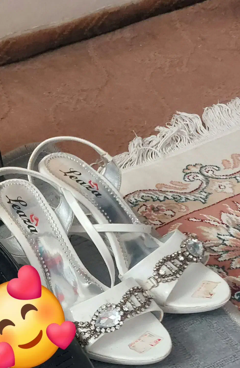 در حد نو|کیف، کفش، کمربند|اصفهان, فجر|دیوار