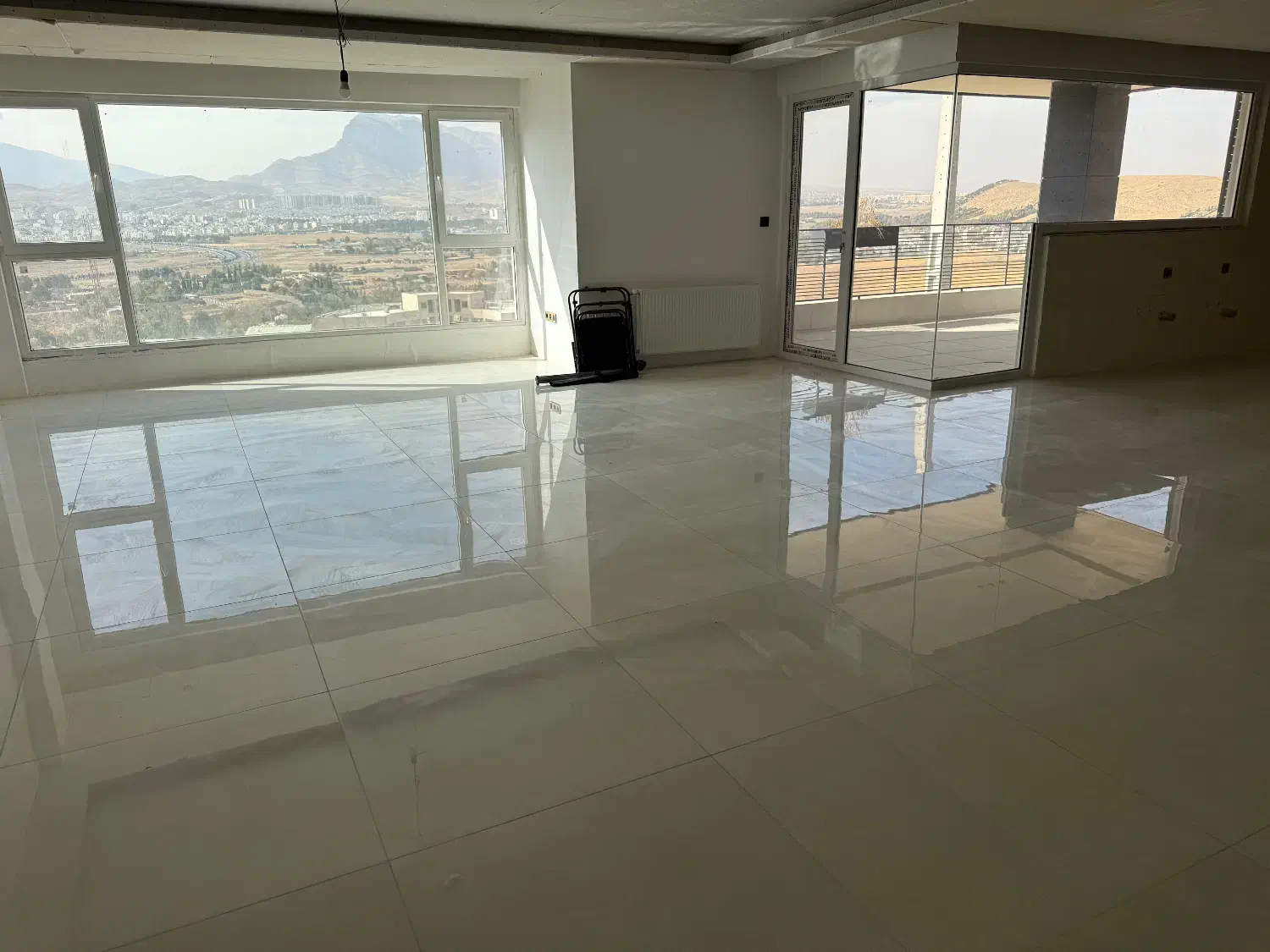 آپارتمان با ویو ابدی در بهترین لوکیشن شهرک ارین|فروش آپارتمان|شیراز, شهرک آرین|دیوار