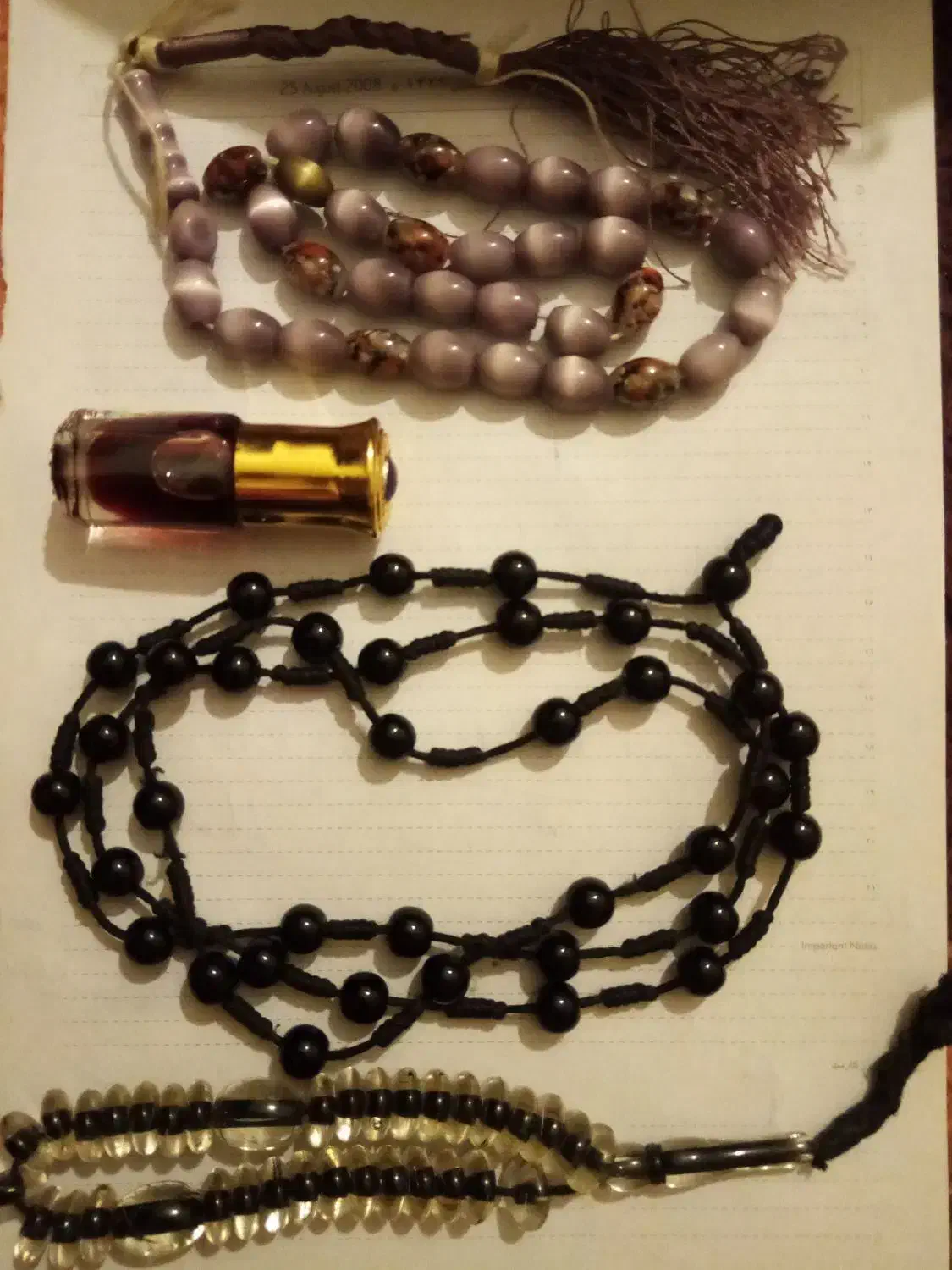 تسبیح و عطر|کلکسیون اشیاء عتیقه|گرگان, |دیوار