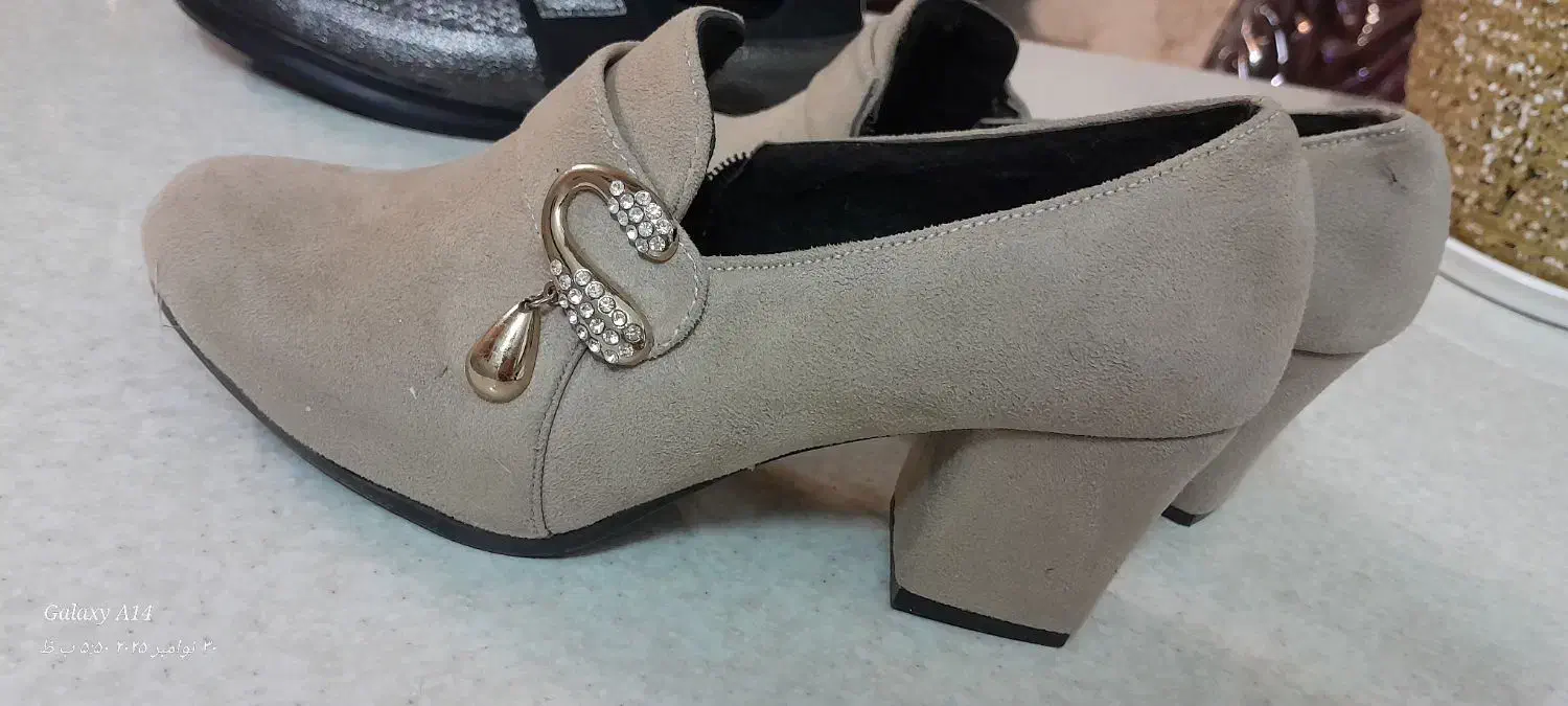 کفش نونو|کیف، کفش، کمربند|اصفهان, لاله|دیوار