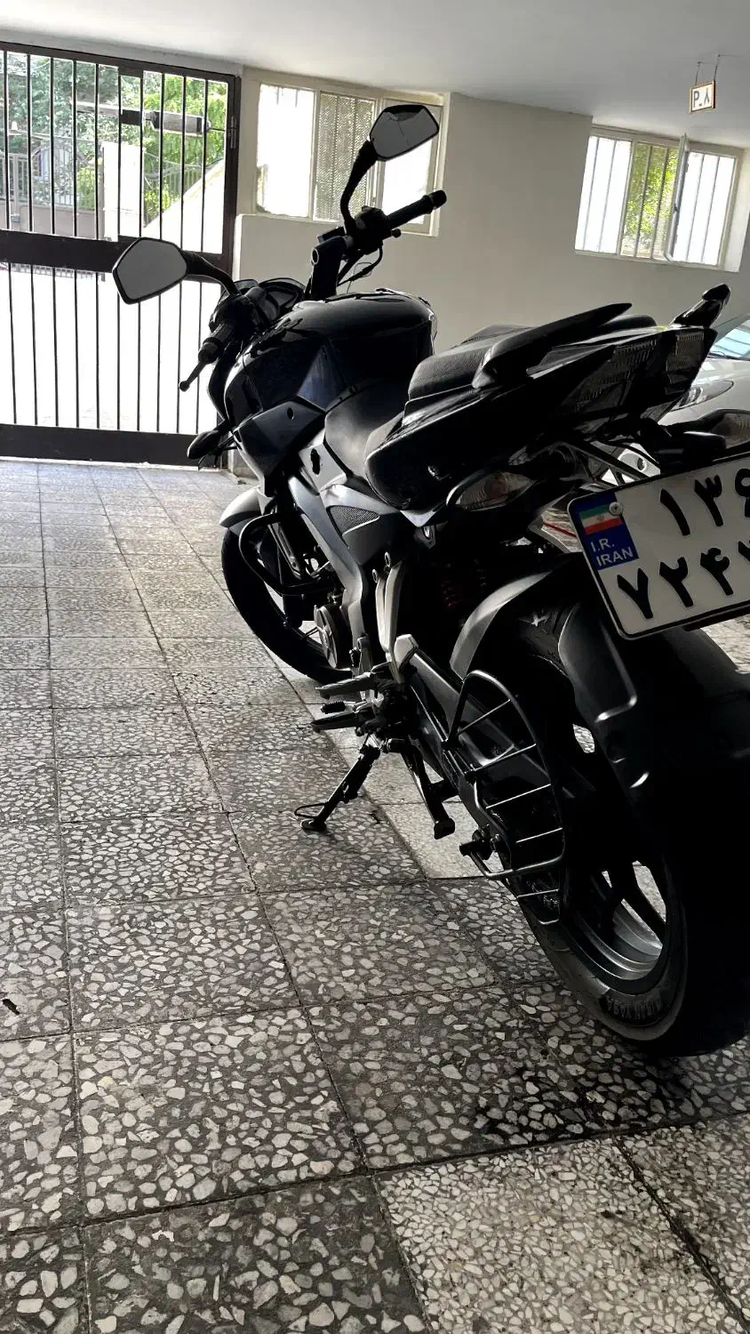 ns 200 95 مشکی|موتورسیکلت|تهران, سجاد|دیوار