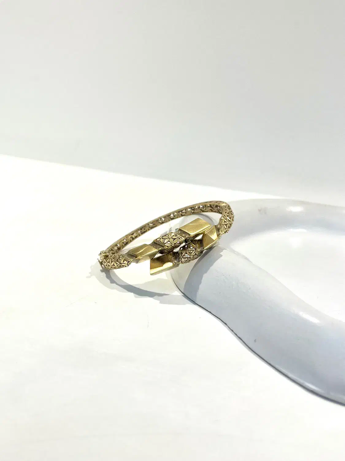 بنگل گلی|جواهرات|تهران, شهرک پردیسان|دیوار